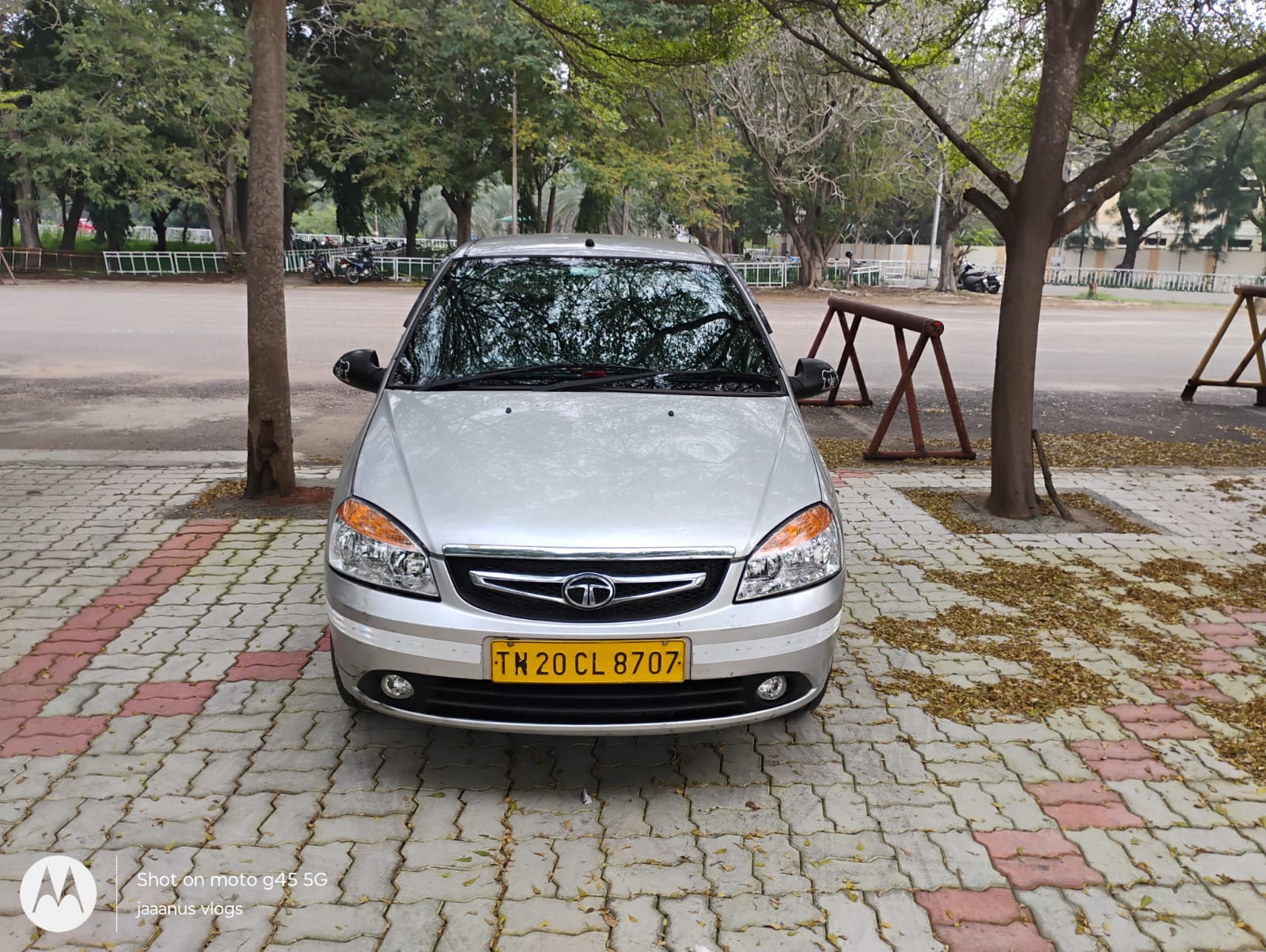 Alpha Cabs Trichy — Tata Indigo eCS front view